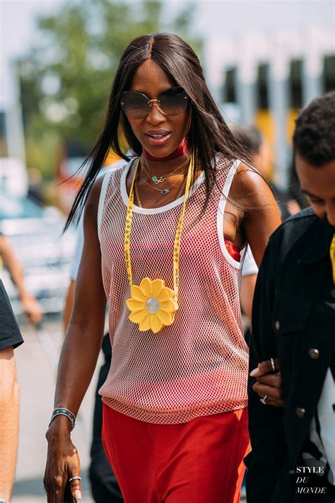 naomi campbell fashion style.